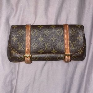 Louis Vuitton Vintage Clutch